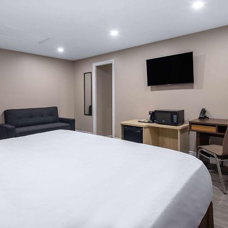 Super 8 By Wyndham Niagara Falls On Buitenkant foto