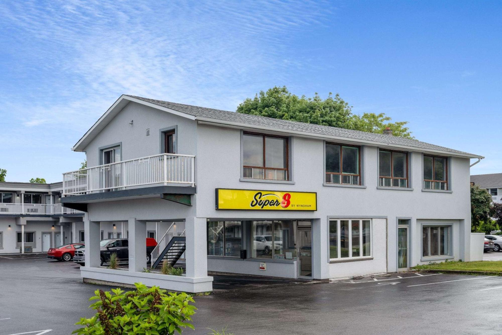 Super 8 By Wyndham Niagara Falls On Buitenkant foto